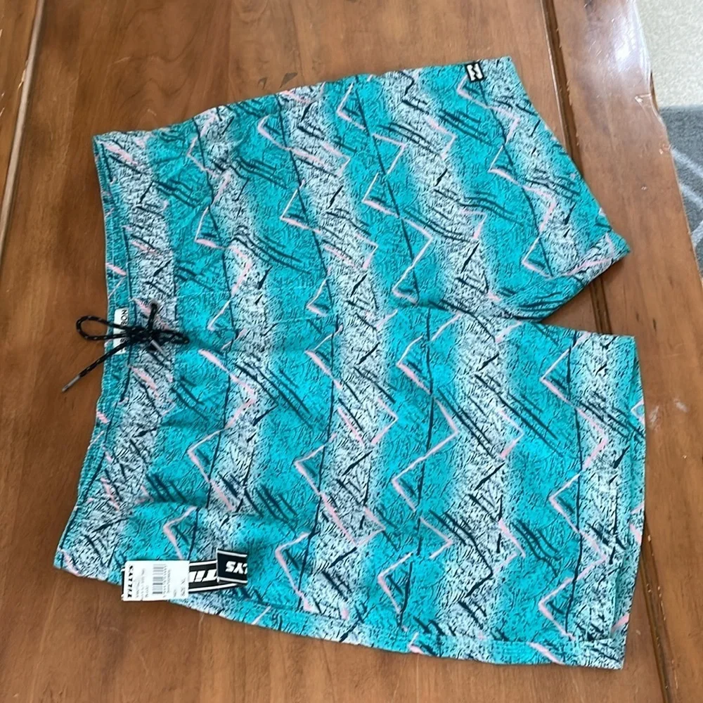 Billabong NWT LayBacks Board Shorts Size XL
